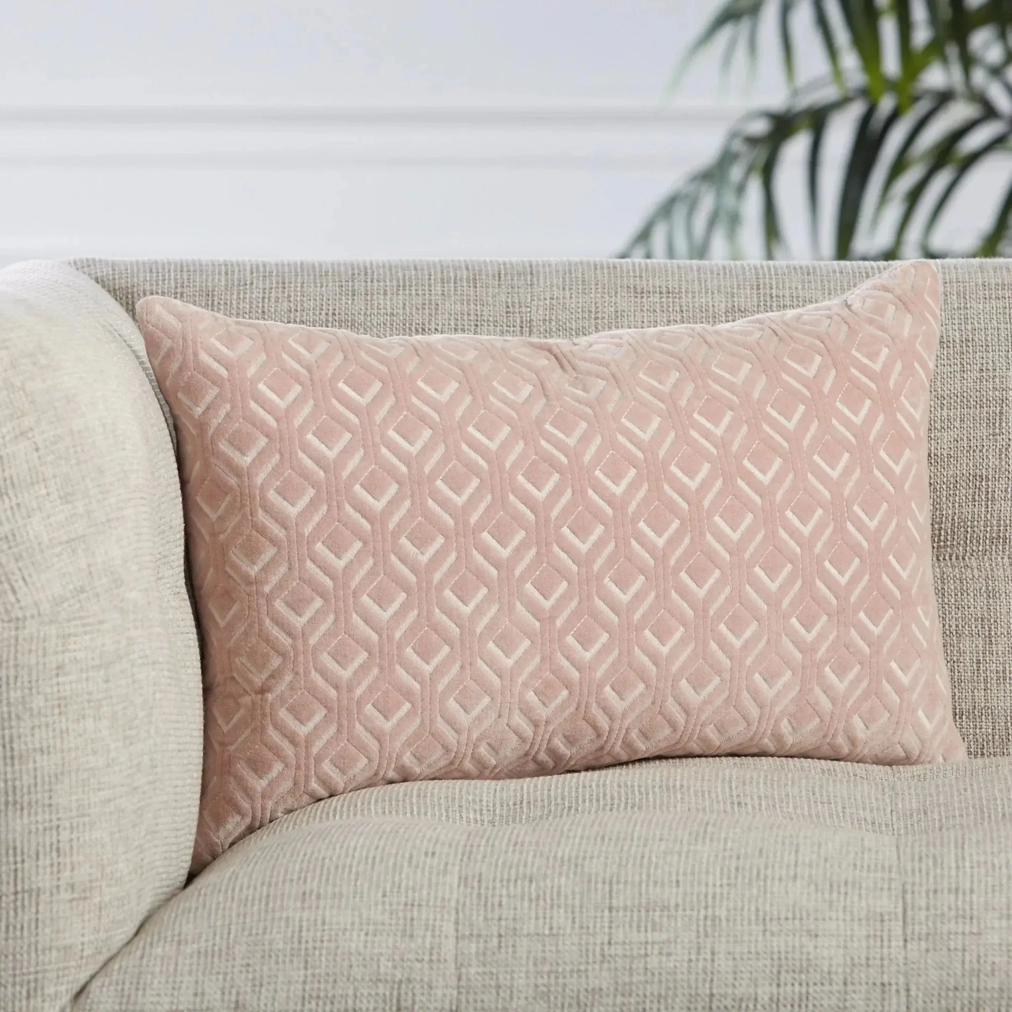 Nouveau NOU08 Blush/Ivory Pillow