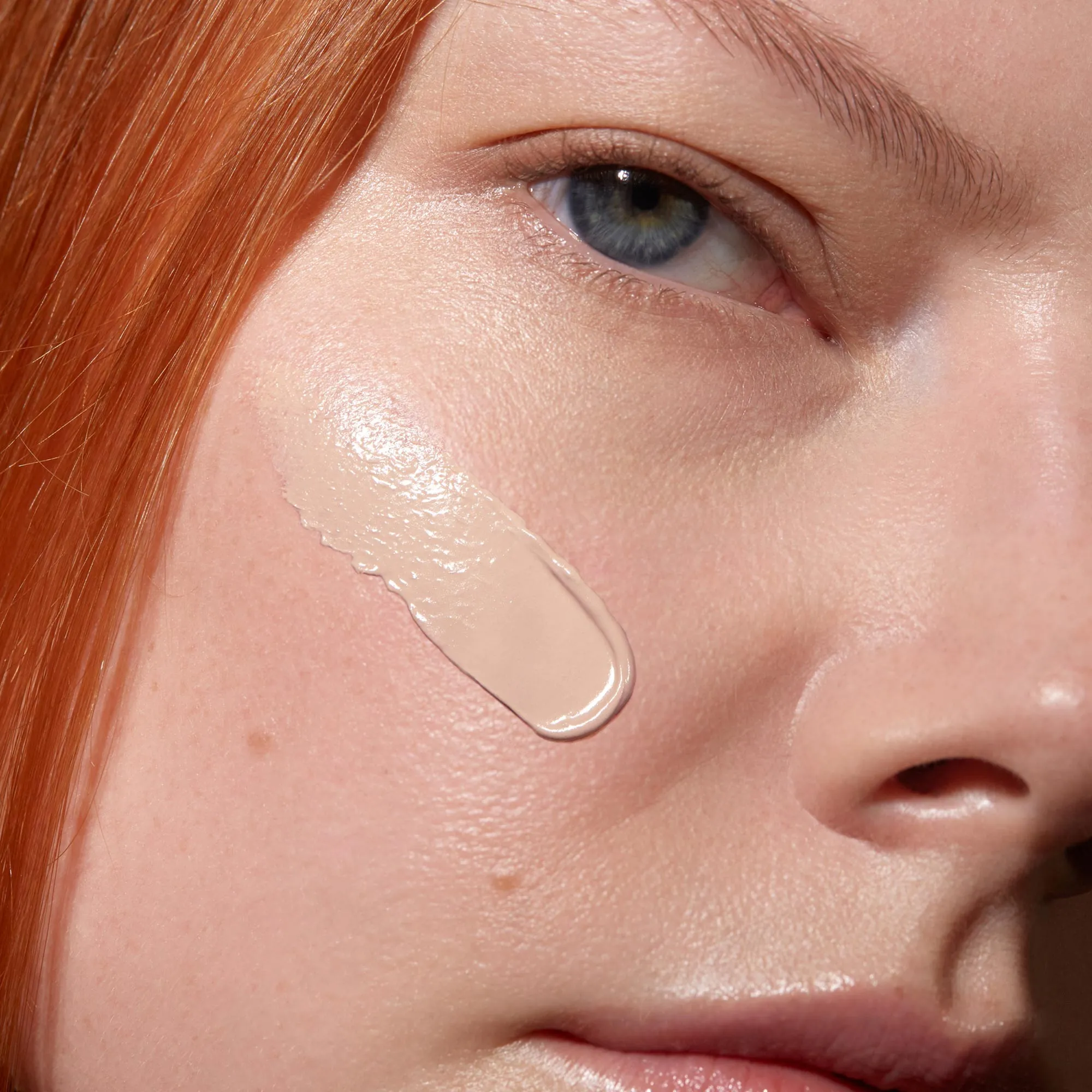 Skinonym - Semi-Matte Peptide Foundation - Madara