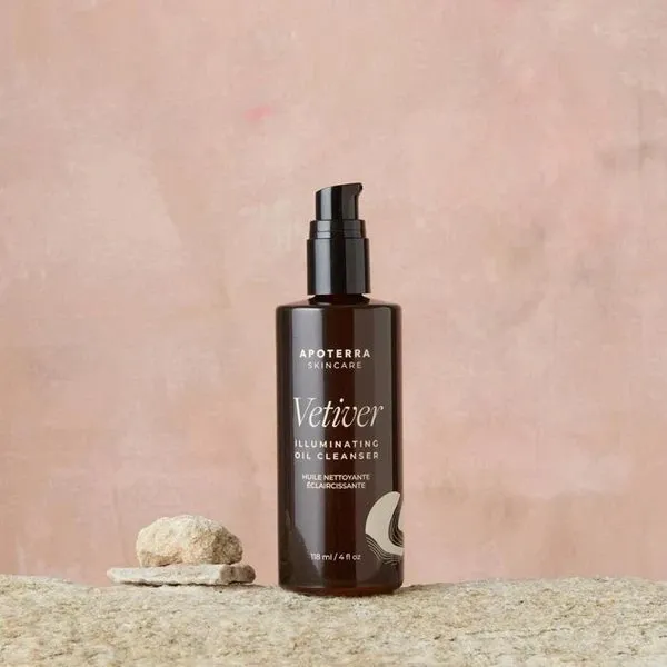 Vetiver Illuminating Oil Cleanser